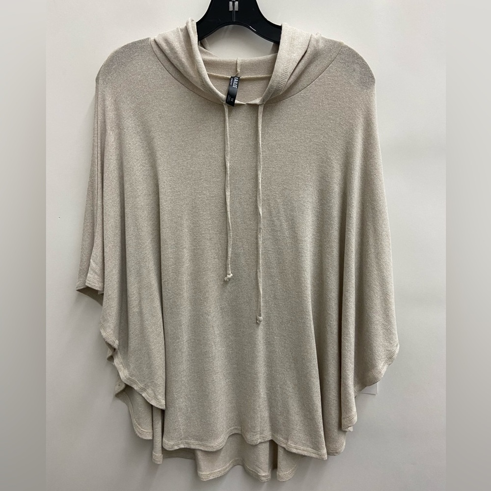Kailee Athletics PLUS SIZED Poncho